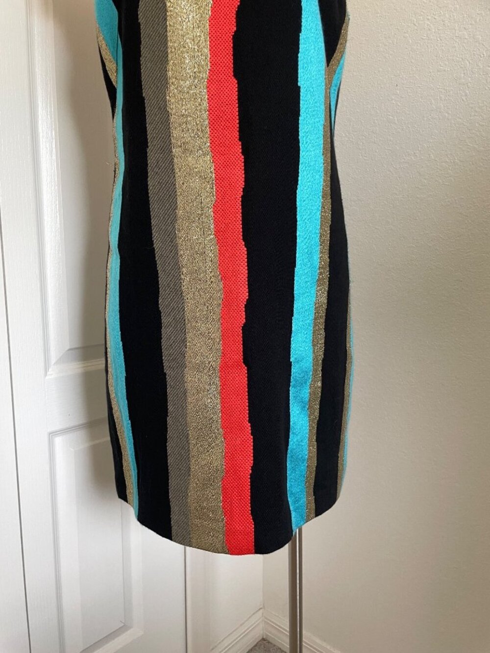 Milly Women's Black Sleeveless Metallic Striped Colorful Mini Dress Size Large - Picture 6 of 13